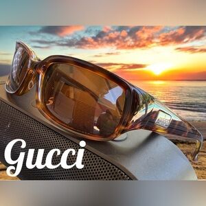 Gucci GG1494/S sunglasses in a tortoiseshell pattern EUC 54 [] 17 120
